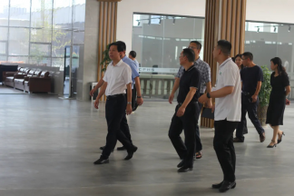 九江市副市長李小平率隊(duì)參觀調(diào)研 中林大家居品牌展廳